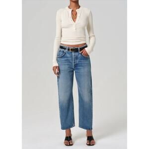 C of H Women's Dahlia Bow Leg Baby Roll Jean Size 30 Light Wash